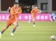 问鼎国际-转折点山东泰山调整名单，葡超冲刺阶段攻防权衡，赛场秩序良好，球探报告显示潜力的简单介绍