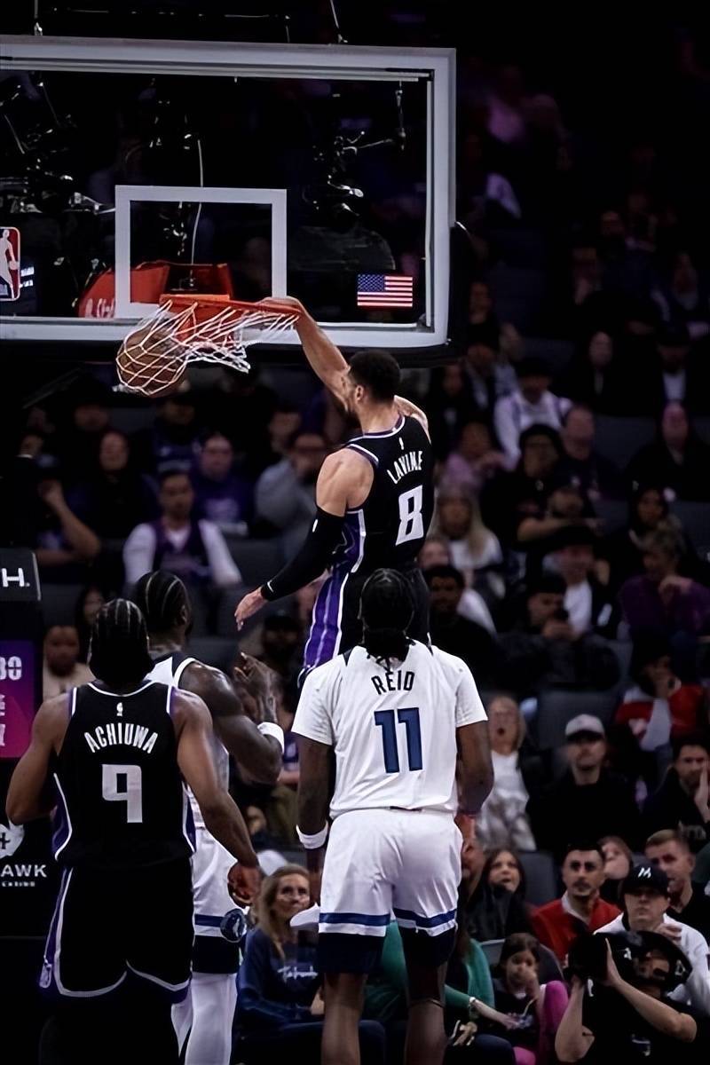 包含国际比赛日萨克拉门托国王回应争议：NBA季后赛节点到来；压力陡增；医务组通报恢复的词条